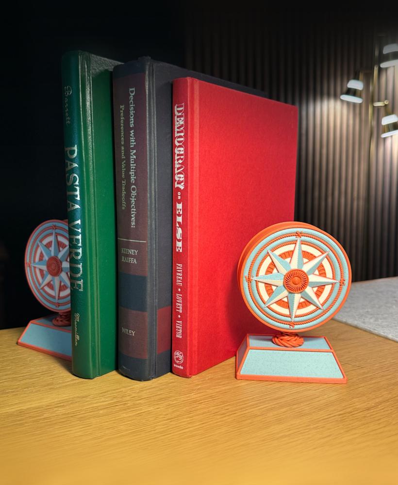 Reader's Compass ~ Bookends 3d model