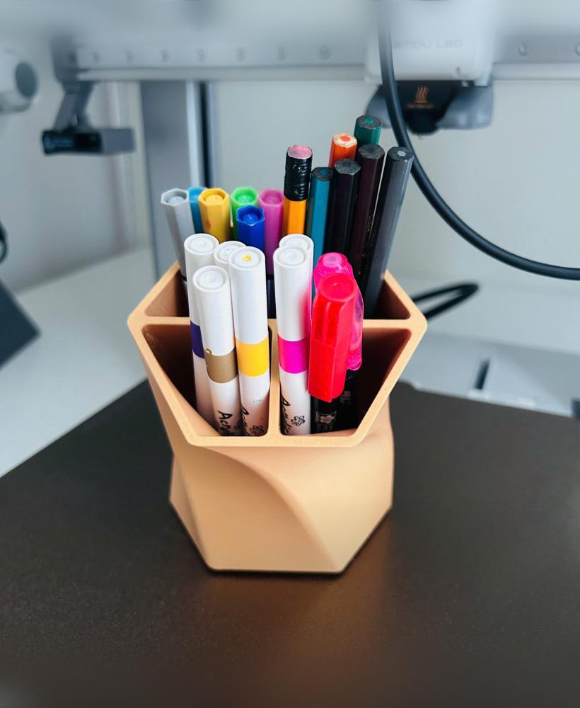 Pen holder 3d model