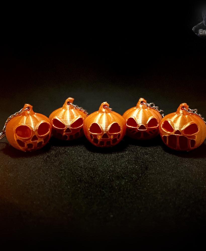 PumpkinKeychain - 5 Versions - Halloween 3d model