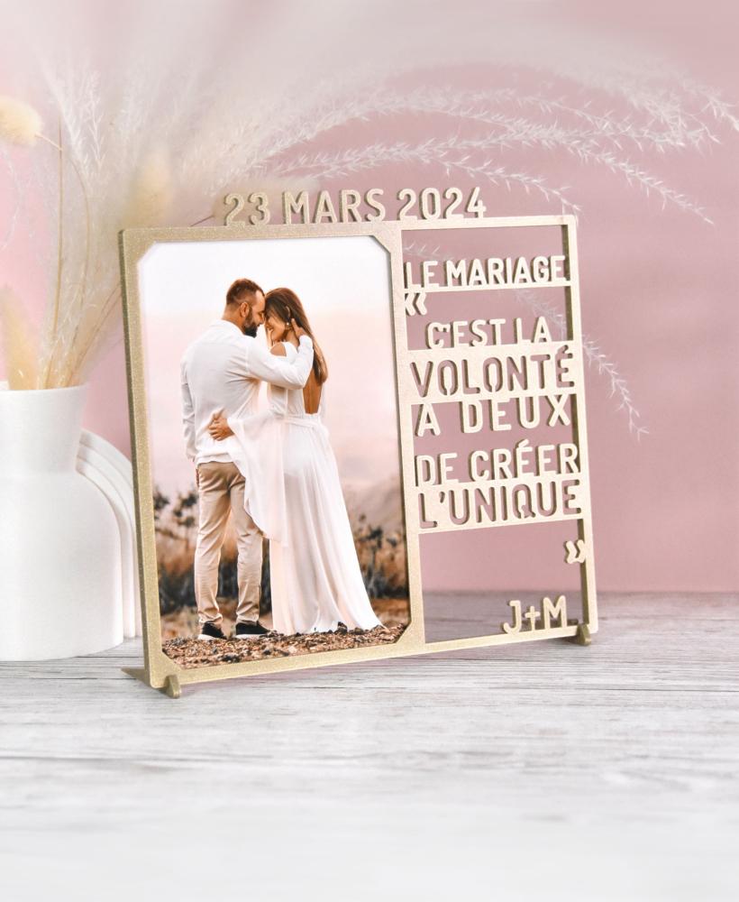 Cadre photo mariage personnalisé 3d model