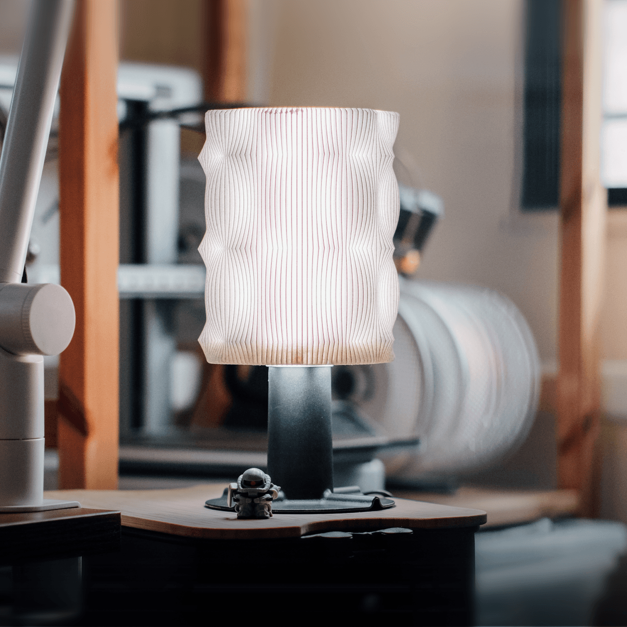 sleek wave lamp 3d model