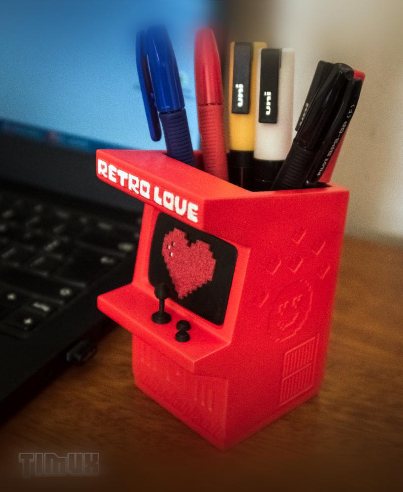 VINTAGE ARCADE MACHINE - RETRO LOVE (PLANTER - PENHOLDER) 3d model