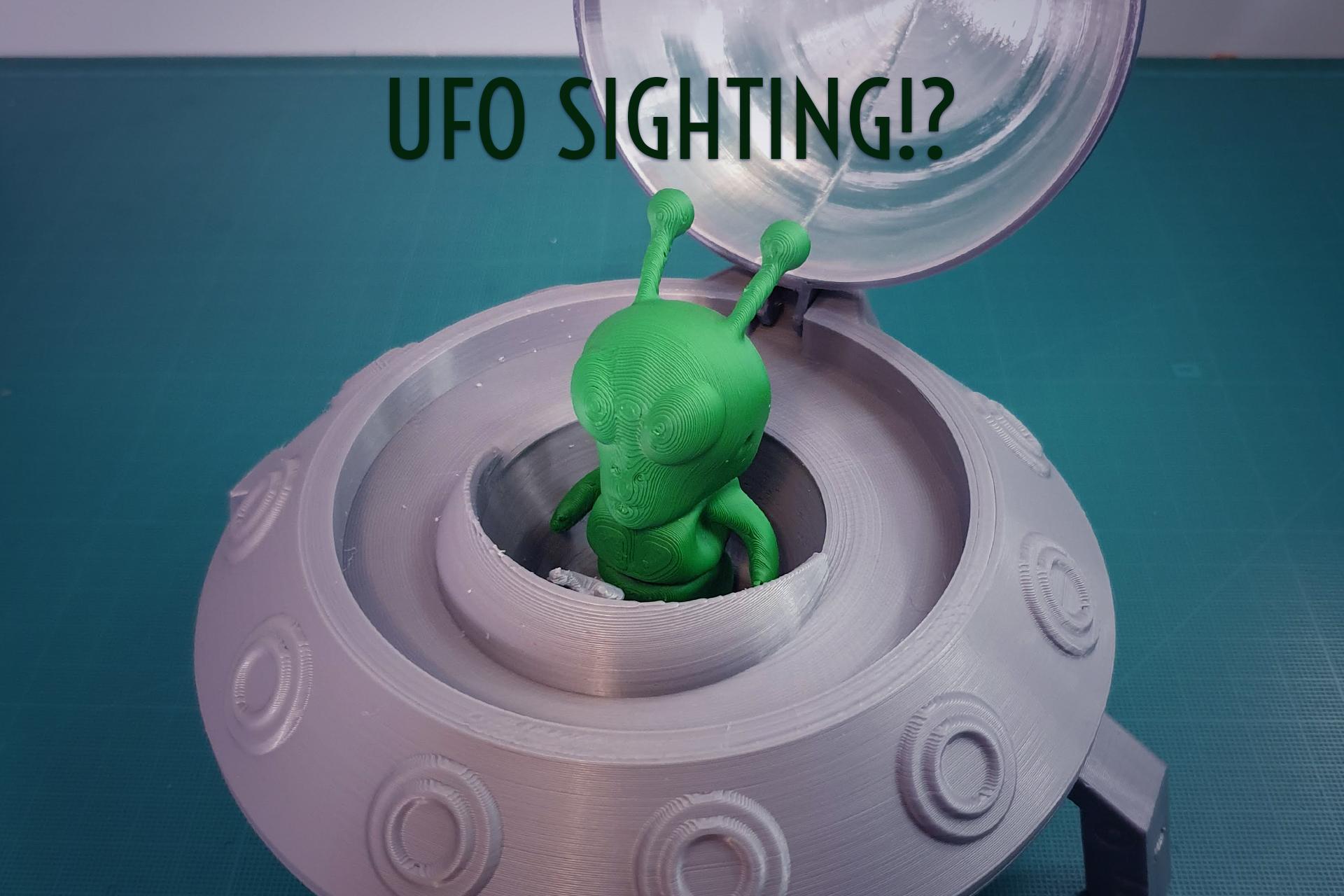 UFO + Little Flexi Alien