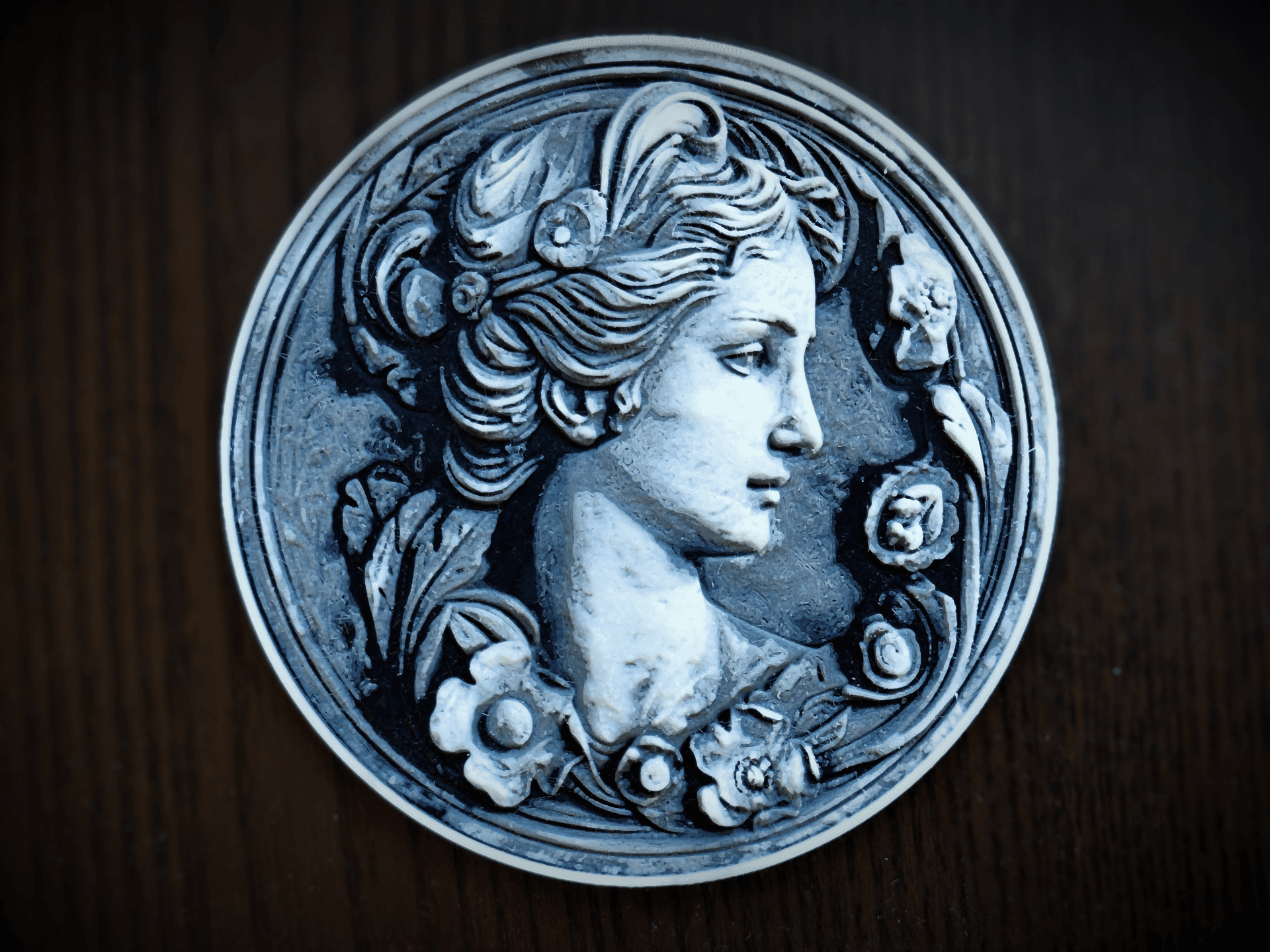 A Roman Woman - Round Bas Relief - Hueforge 3d model