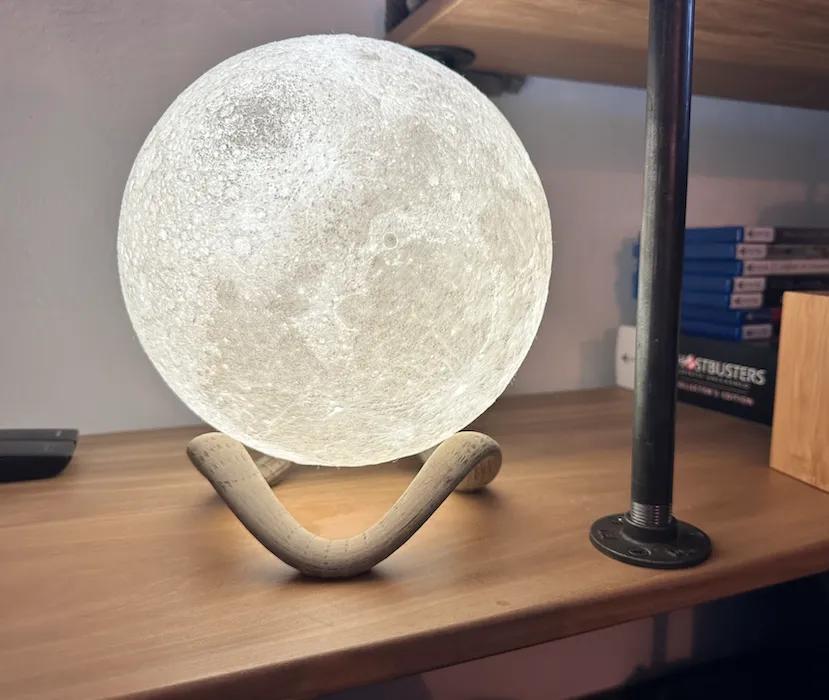 Lithophane Moon Lamp with Wavy Stand 3d model