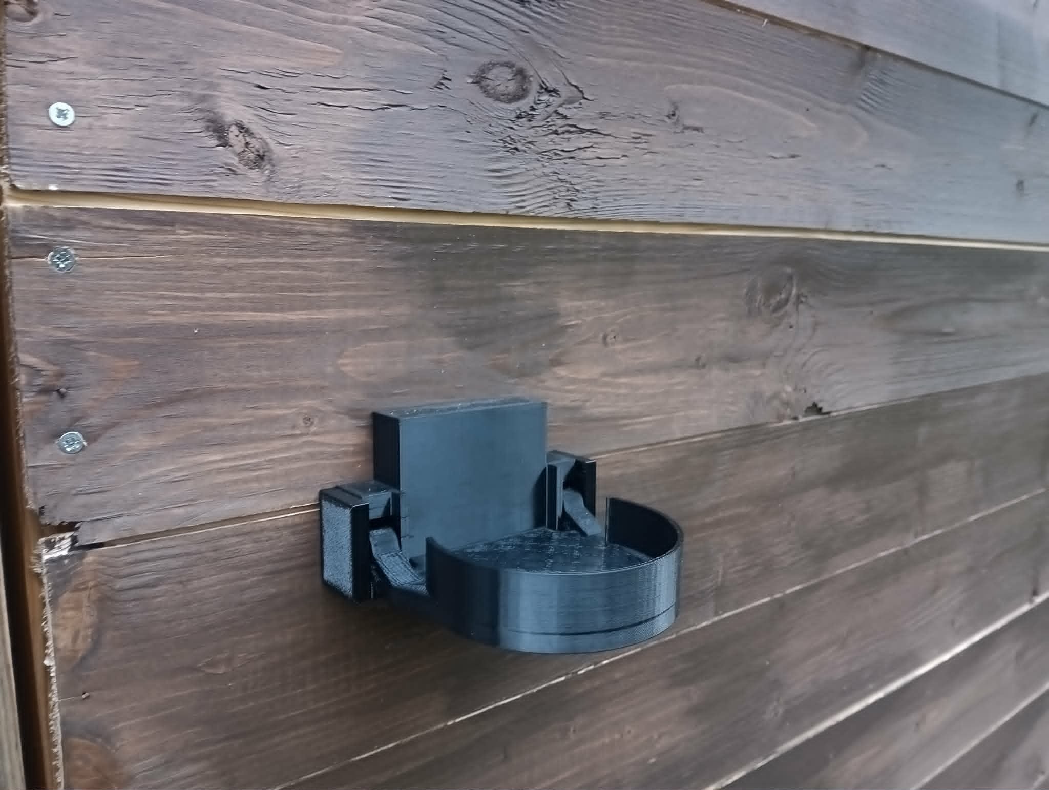 ClipOn Folding Can Holder 3d model