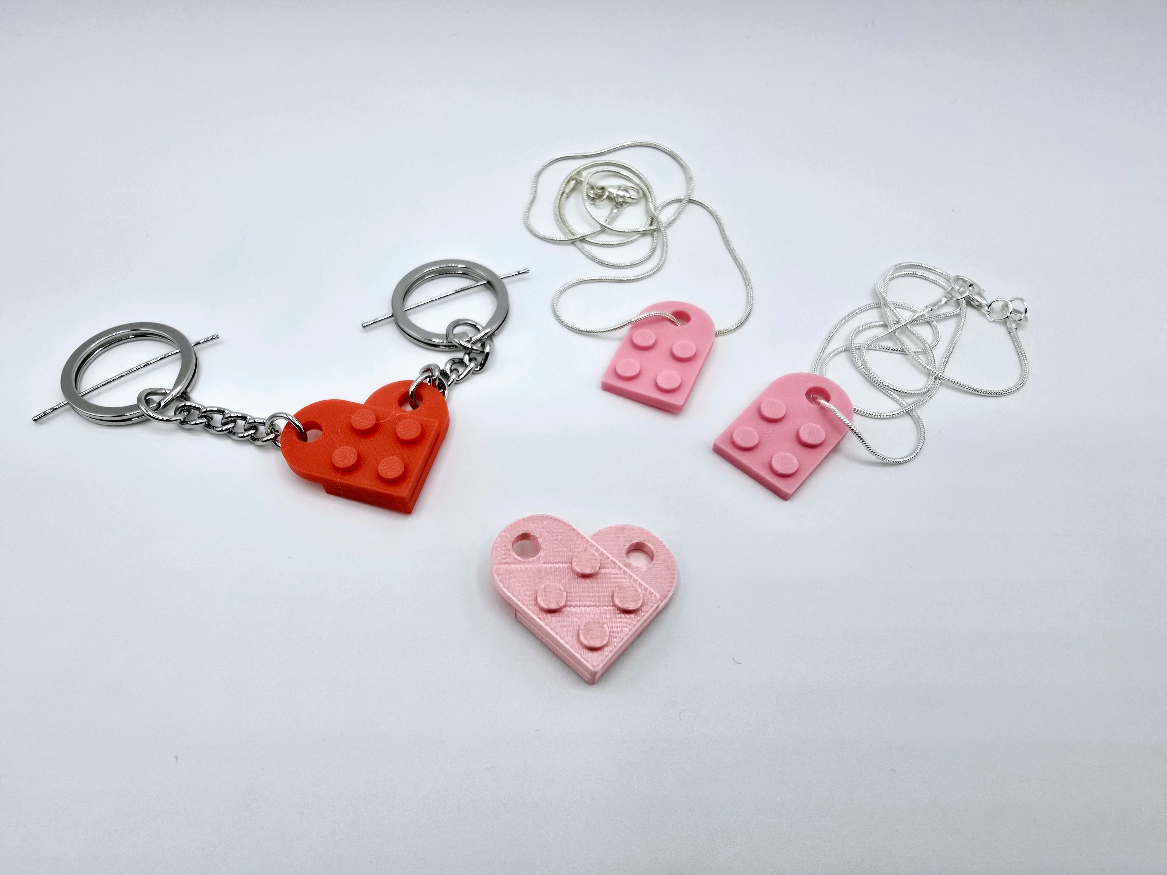 Free Valentines Brick Heart Pendant 3d model
