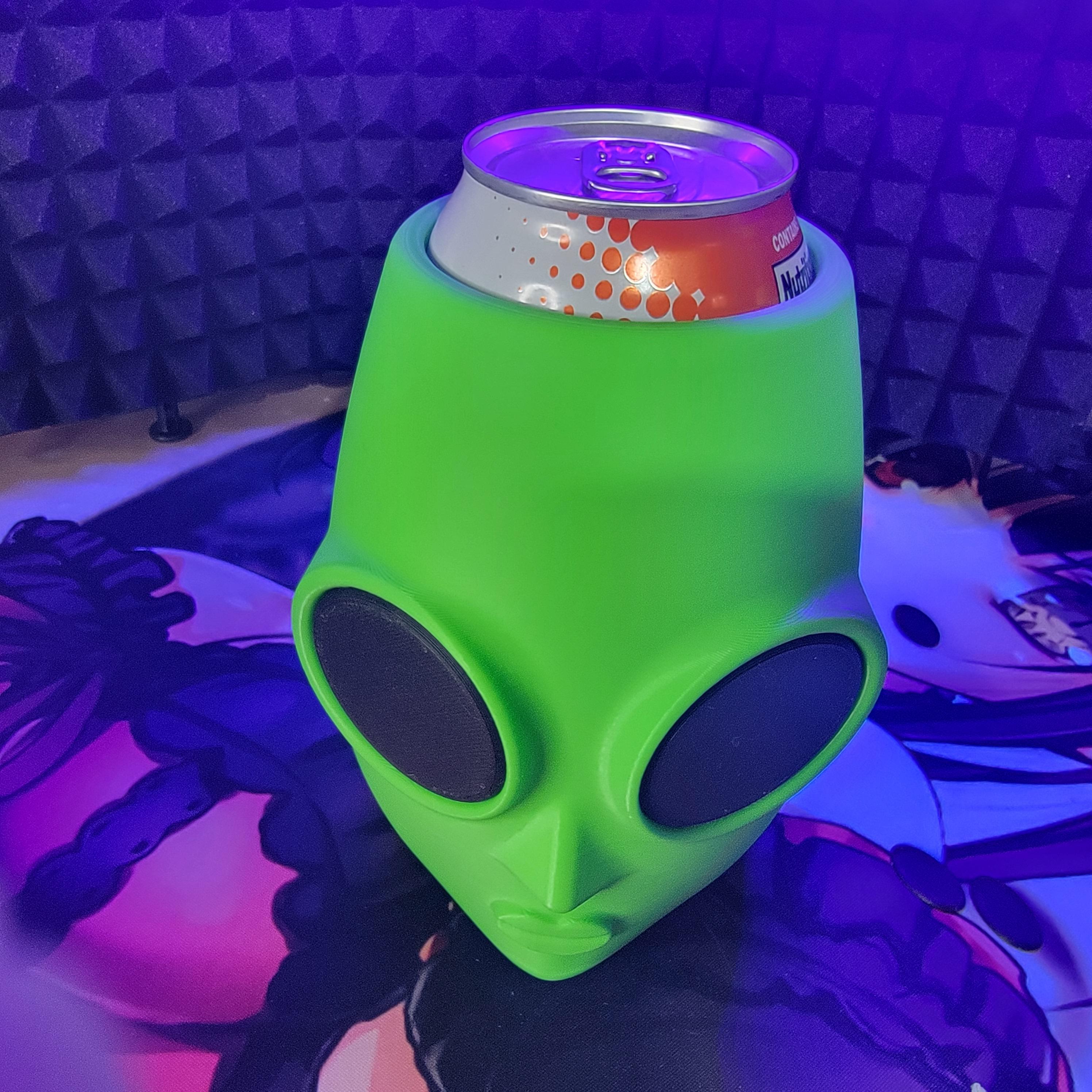 16oz Extraterrestrial Encounter Alien Head Can Cup 3d model