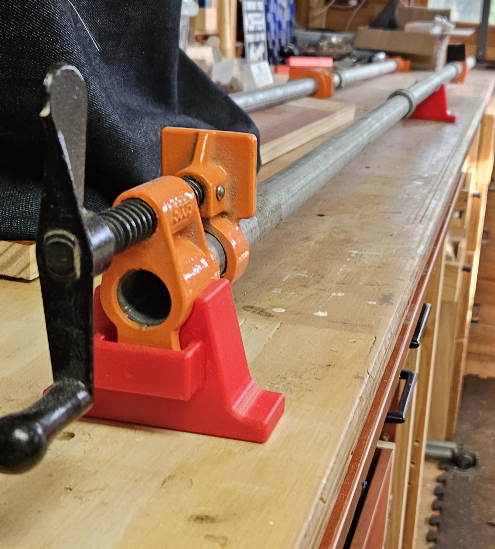 Pony pipe clamp stands 3d model