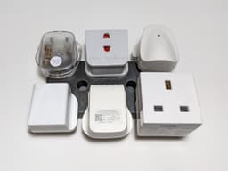 UK Plug Holder Grid 3d model