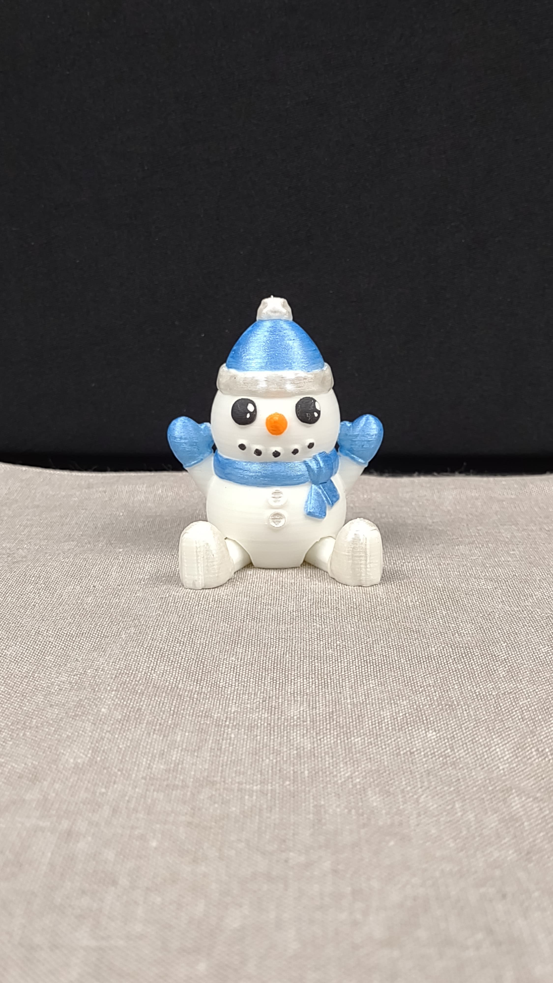Sit or Skate Snowman with Winter Hat 3d model