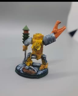 FHW: Lumarian Sergeant Lumanator with Clipper Claw 3d model