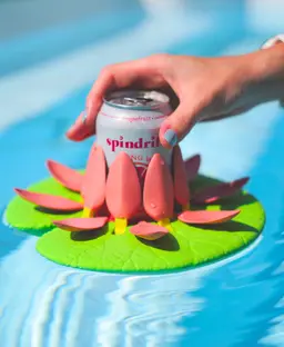 Lily Pad Cupholder - Pool Can Holder with Self Adjusting petals 3d model