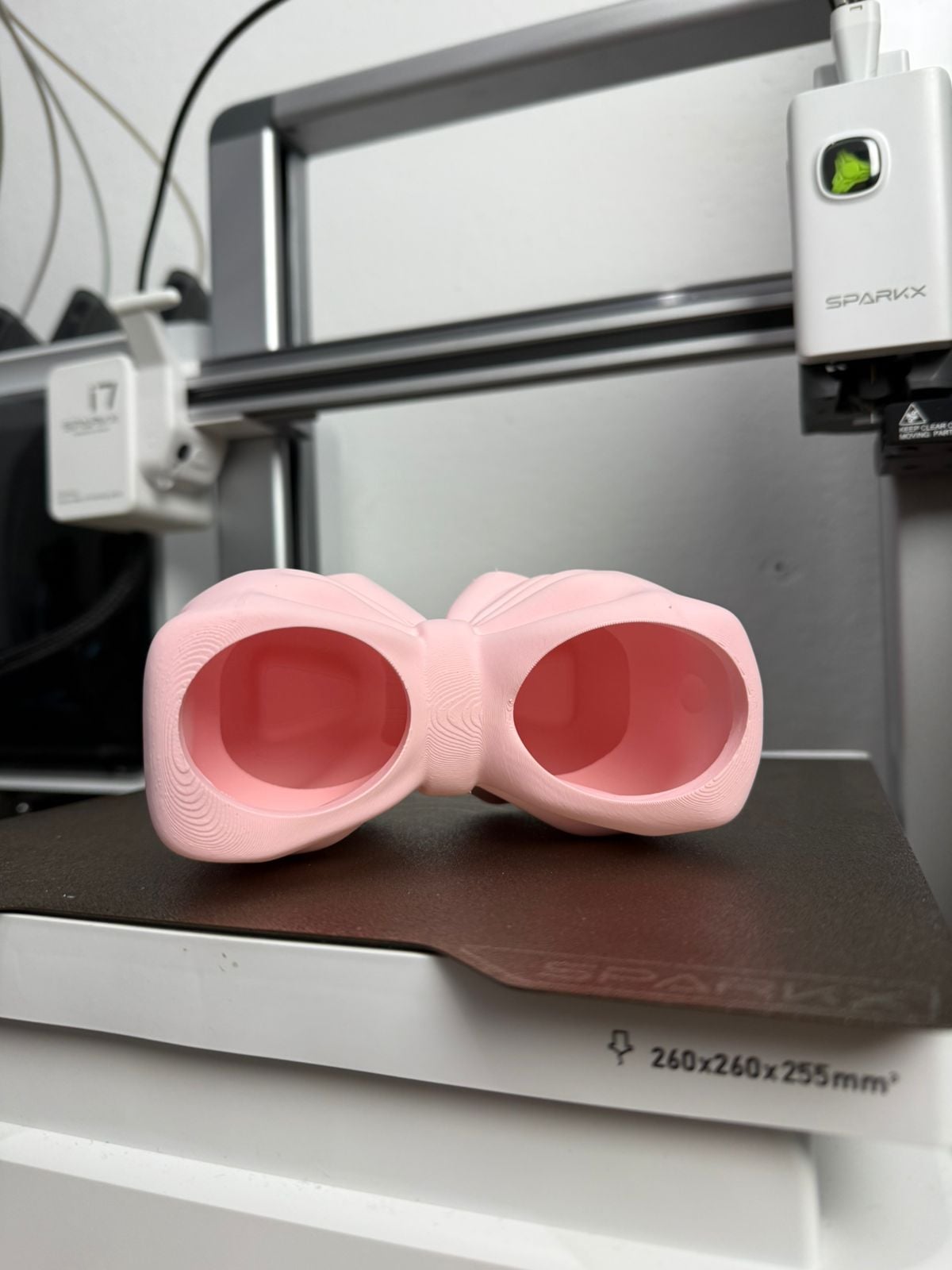 ribon pen holder 3d model