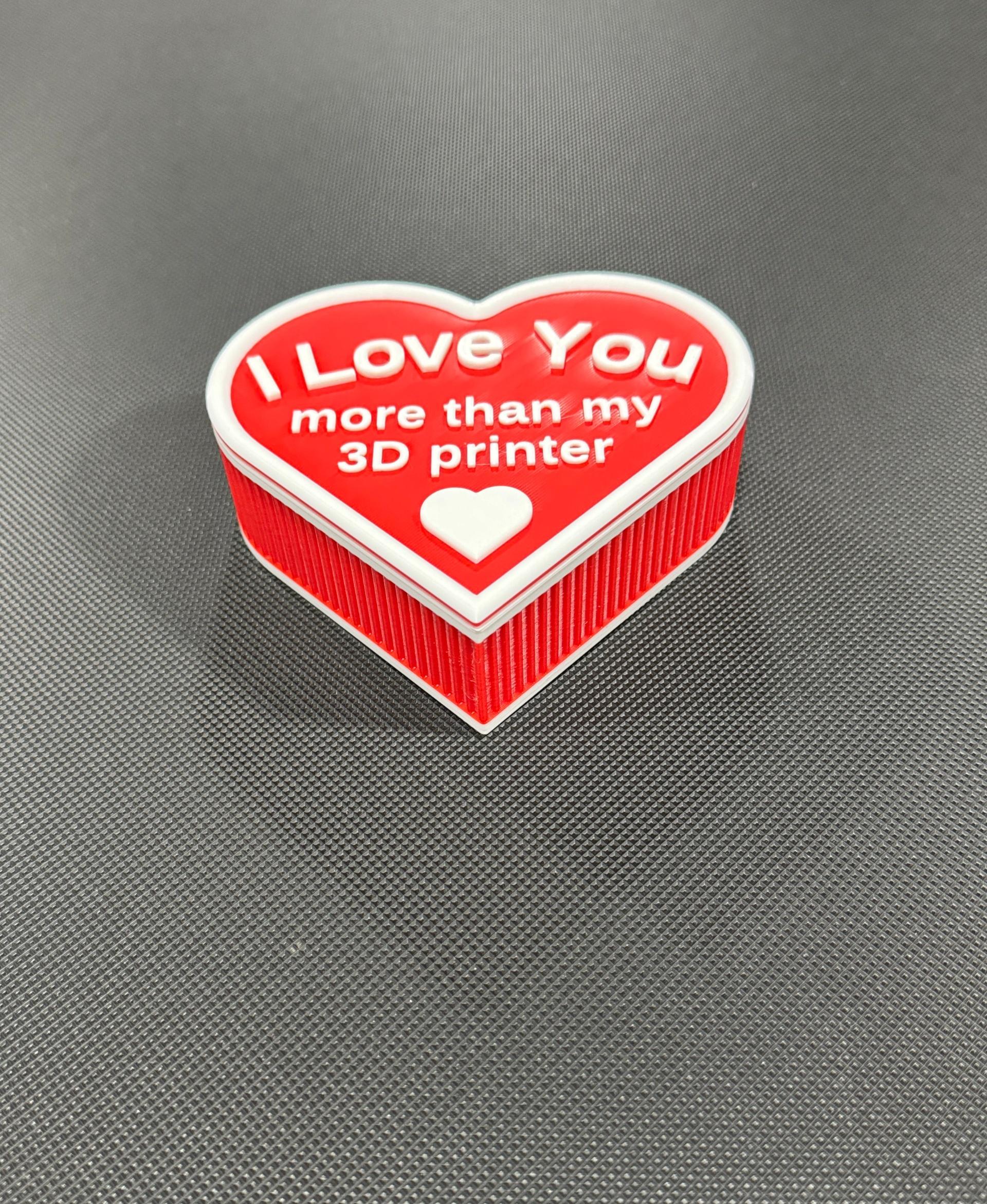 I Love You More Than My 3D Printer - I did the filament change at layer 36 on the lid. I changed twice on the box. Once at 24 and then again at 169.
Very nice work DaveMakesStuff! Thank you for sharing. - 3d model