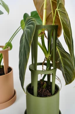 STEMRA Planter with Matching Plant Stakes 3d model