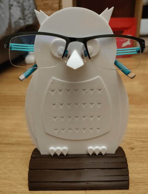 OWL ON BRANCH-Eyeglass stand 3d model