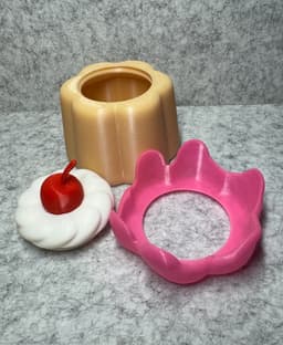 Kawaii Dessert Container 3d model