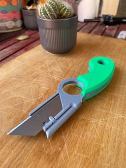 Ergo Utility Knife/Blade Holder w/sheath 3d model