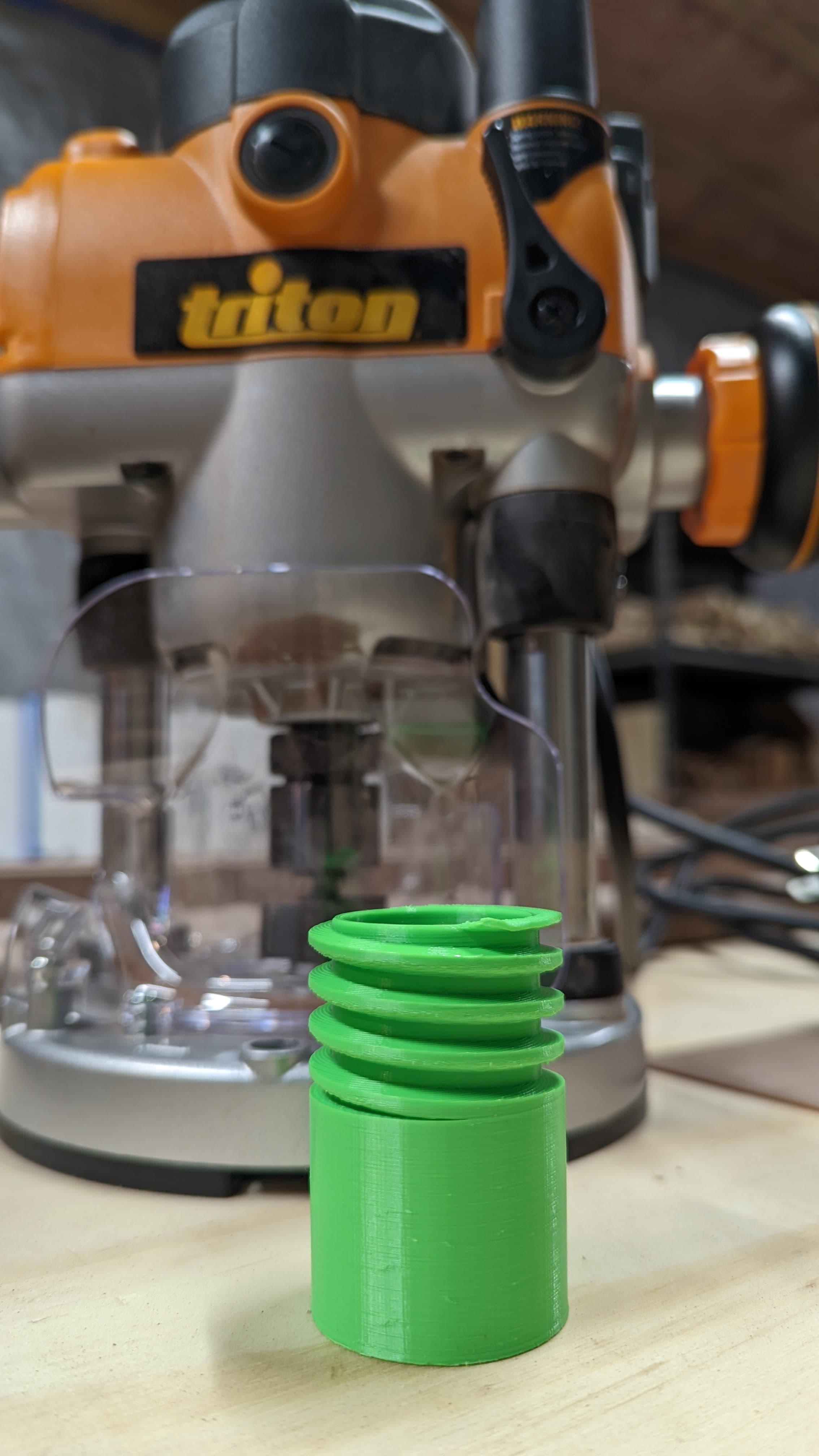 Dust collection hose adapter for Triton 2.25 HP Router to 1.25" shop vac 3d model