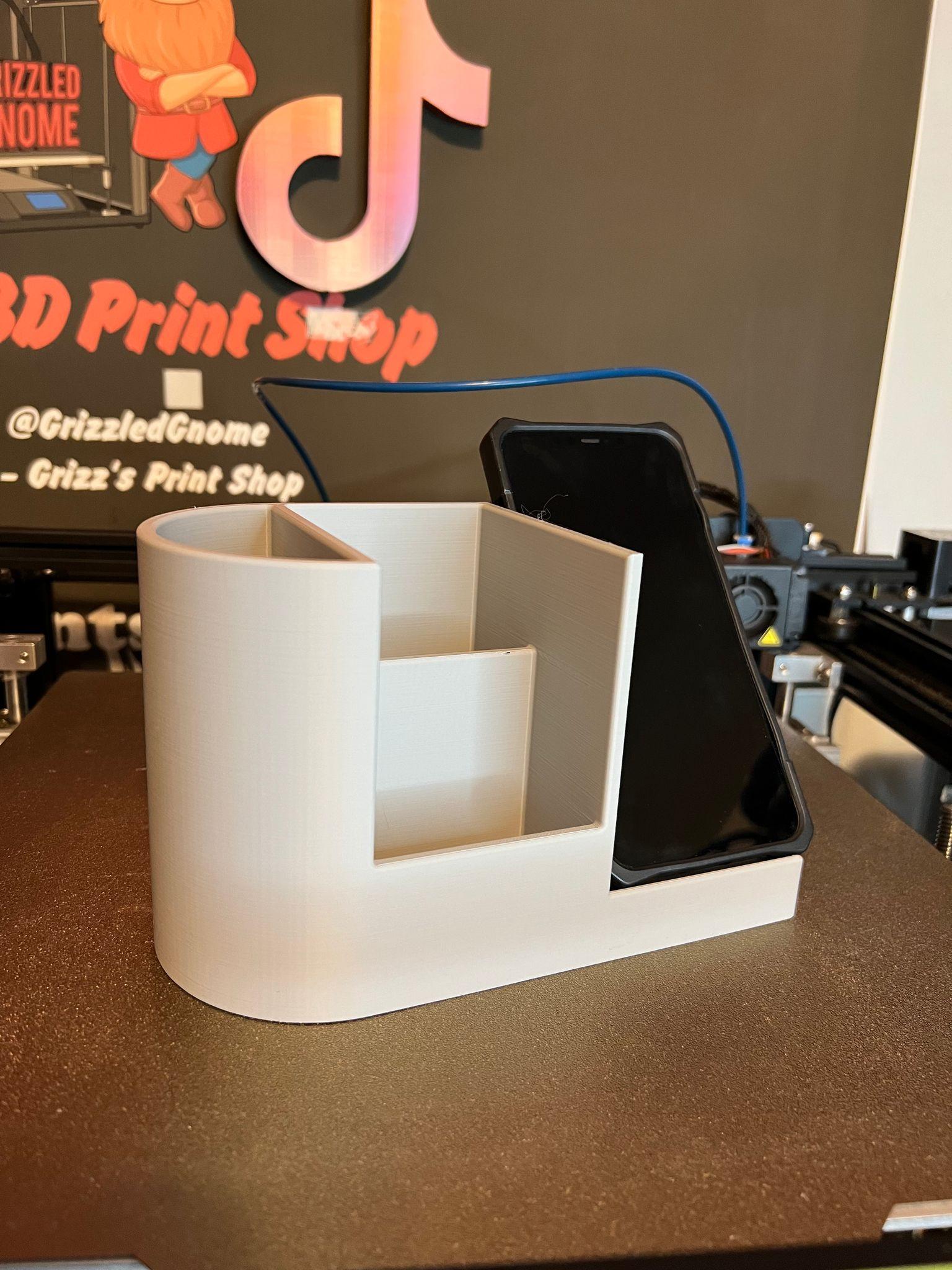 Desk organizer with phone holder - Print in place 3d model