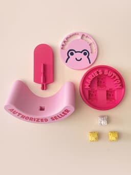 Marie's Button Seller Badge 3d model