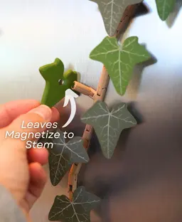 Magnetivy - English Ivy Fridge Magnet with Articulating Stems - Print in Place Hinges 3d model