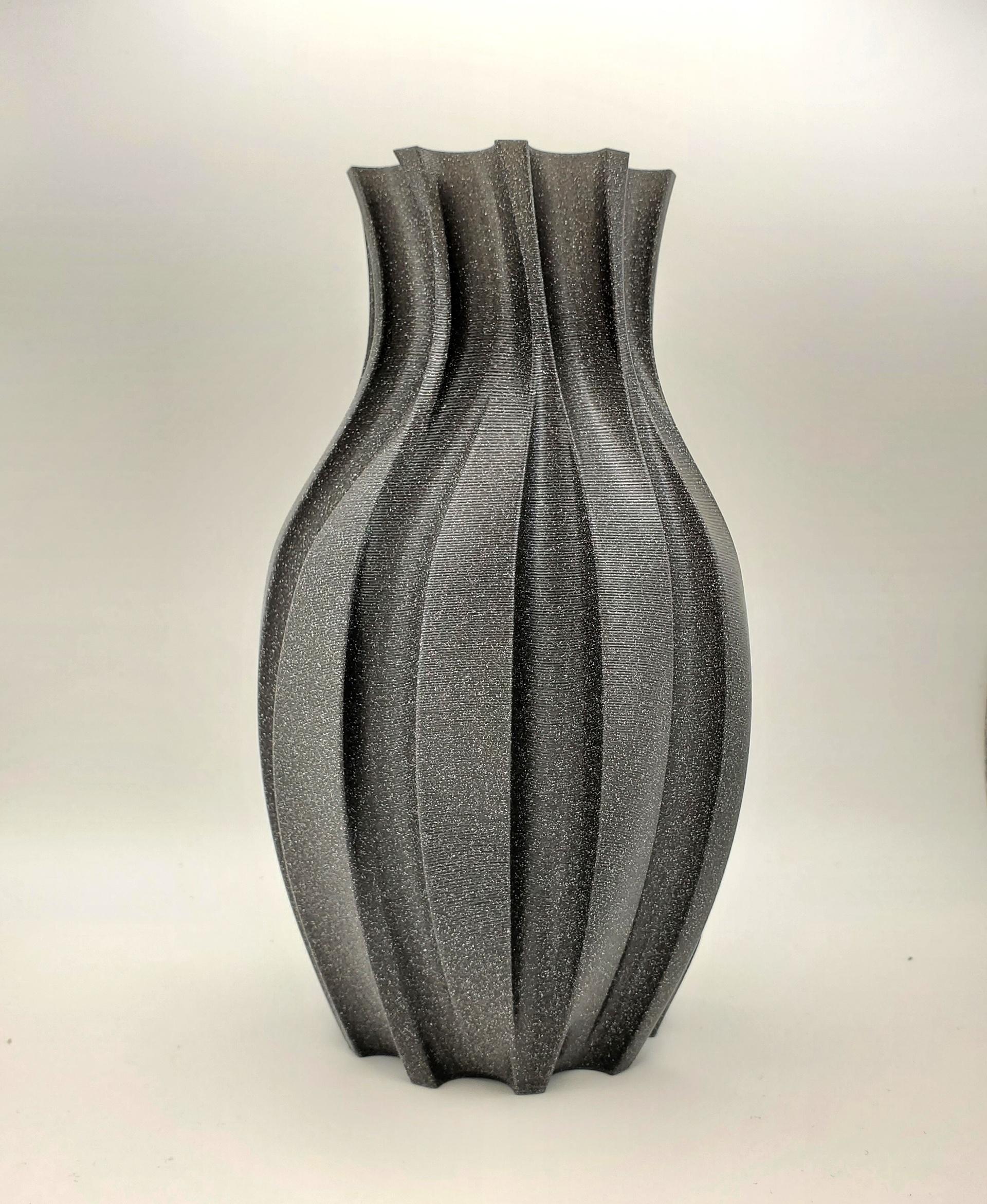 Zephyrus Vase.stl - glitter grey - 3d model