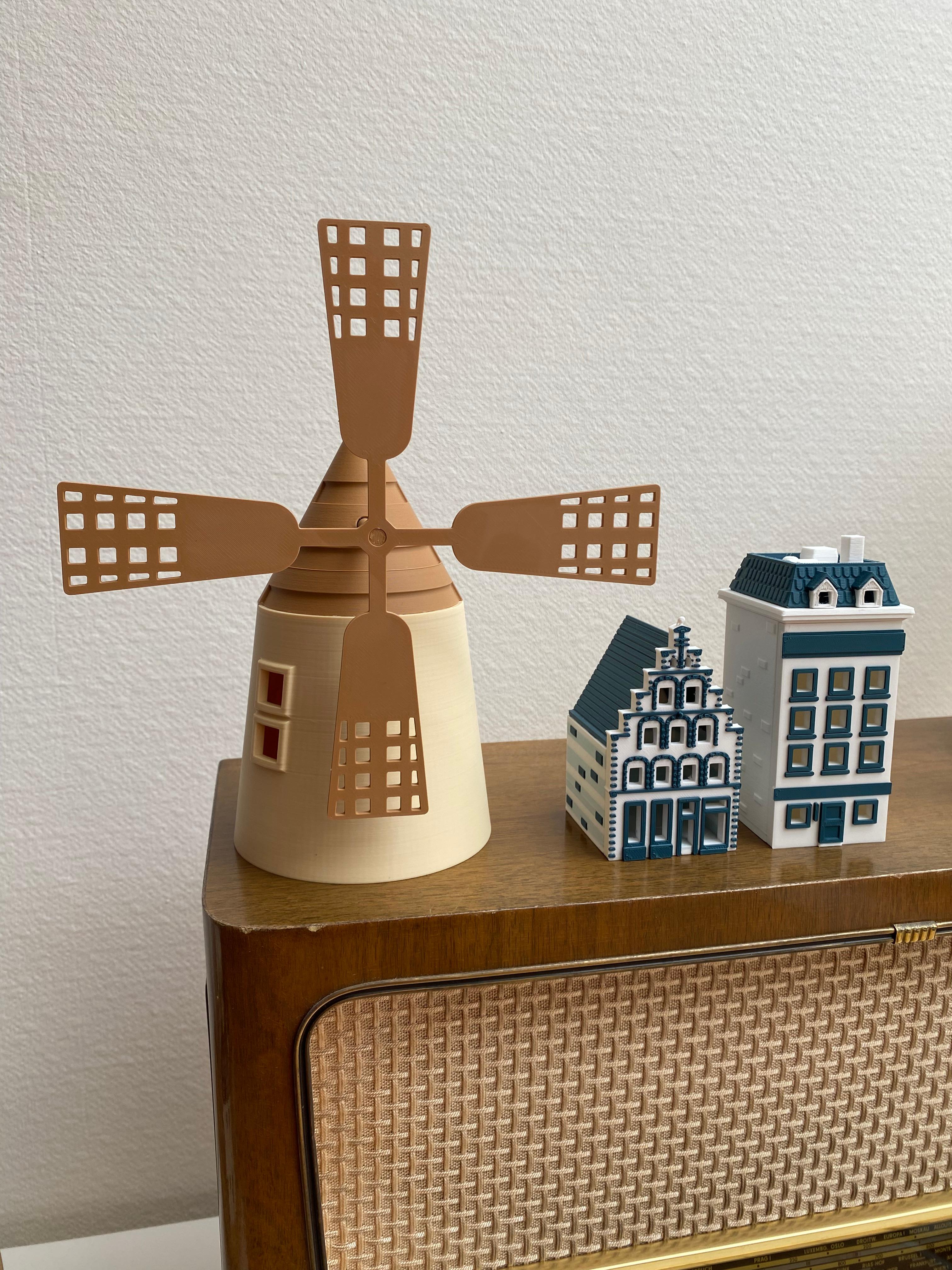 Windmill 1.4 - Thank you for the design! Just love it! Beautiful eyecatcher in the interior!
0.20mm bambulab.
Filament:
Polymaker cream & wood brown - 3d model