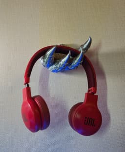 Biomechanical Alien Hand Wall Headphone Stand 3d model