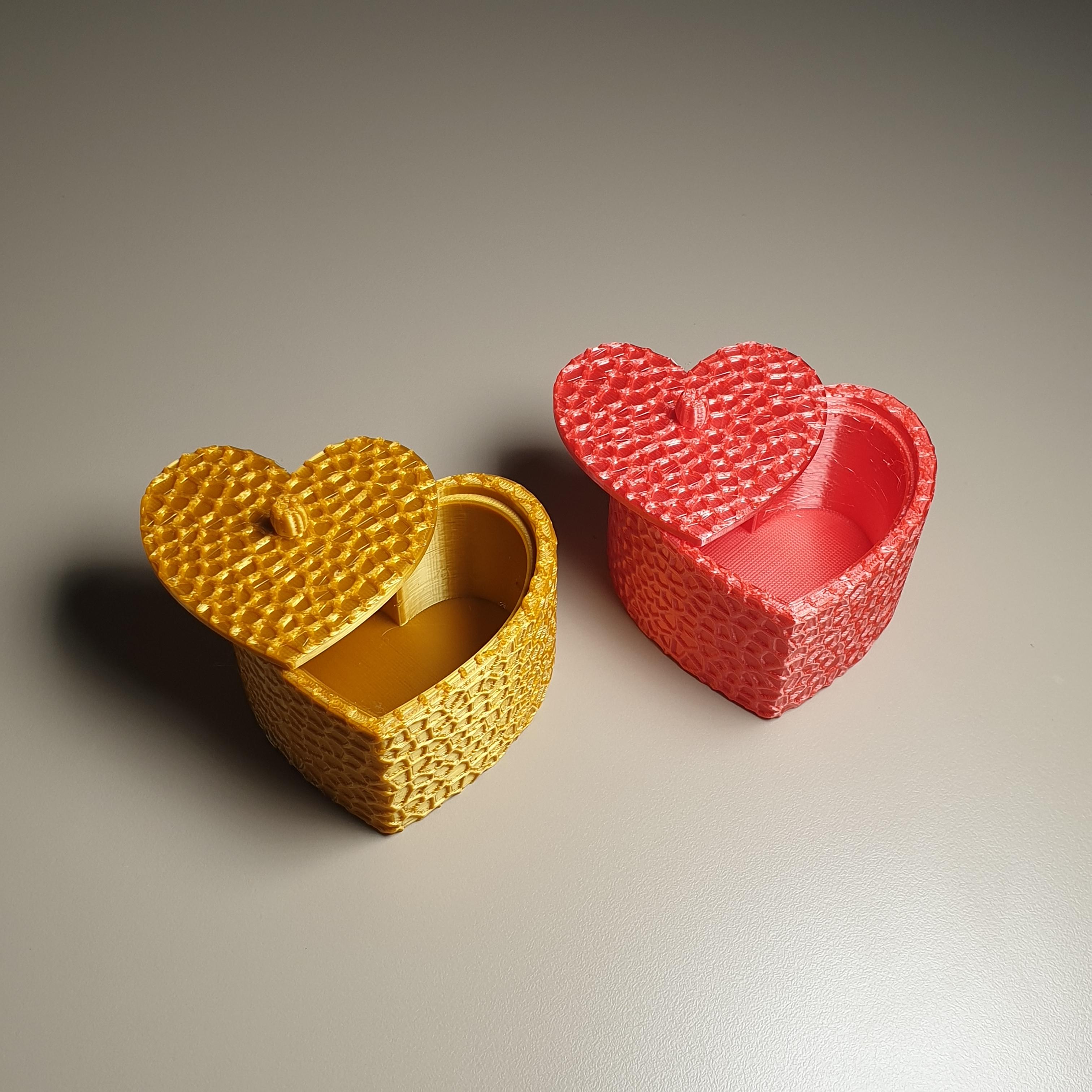 Valentine Heart Box with Lid 3d model