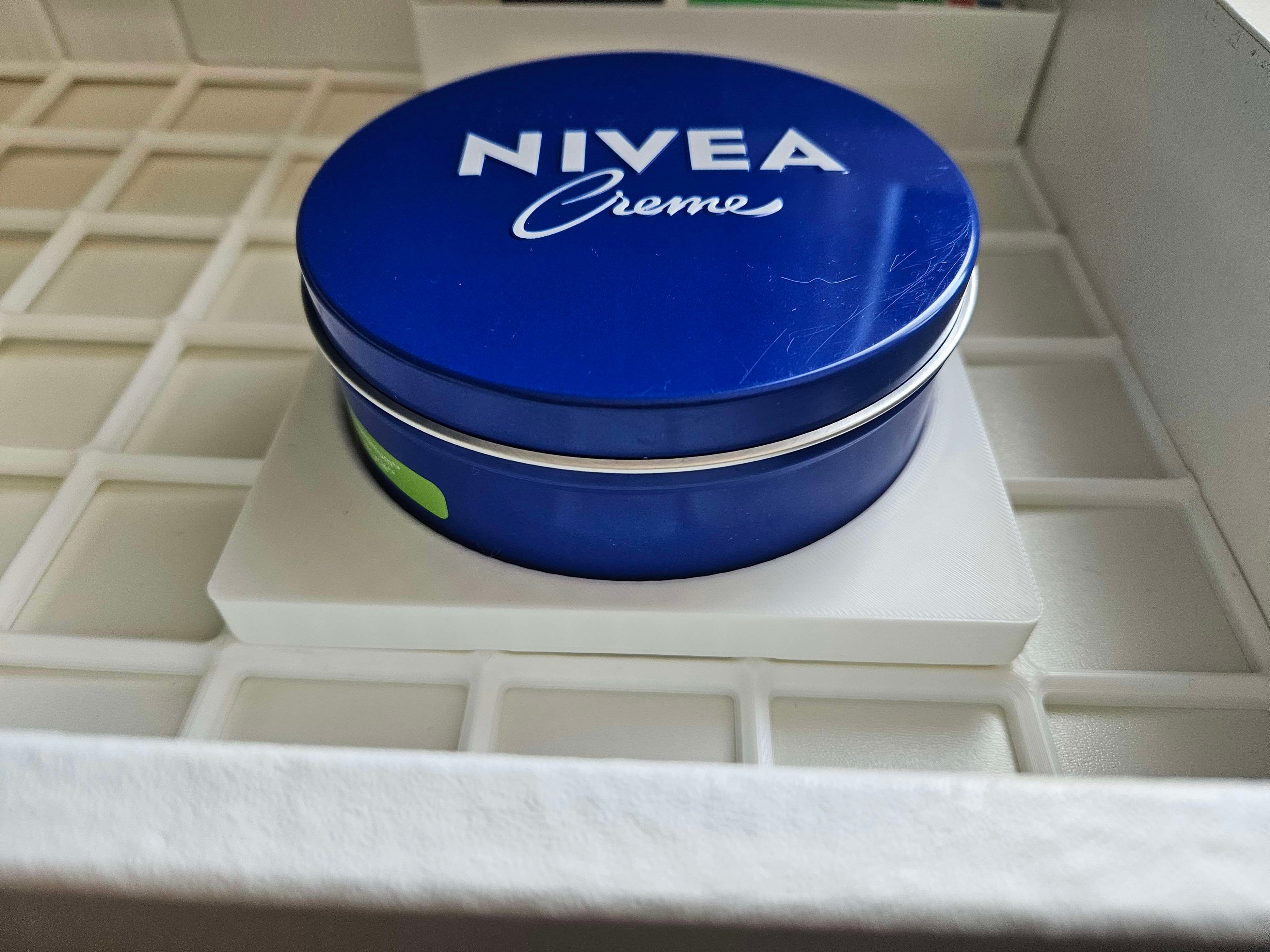 gridfinity 3 x 3 nivea holder.stl 3d model