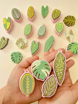 Houseplant Leaf Clicker Keychain Fidget Toy Bundle 3d model