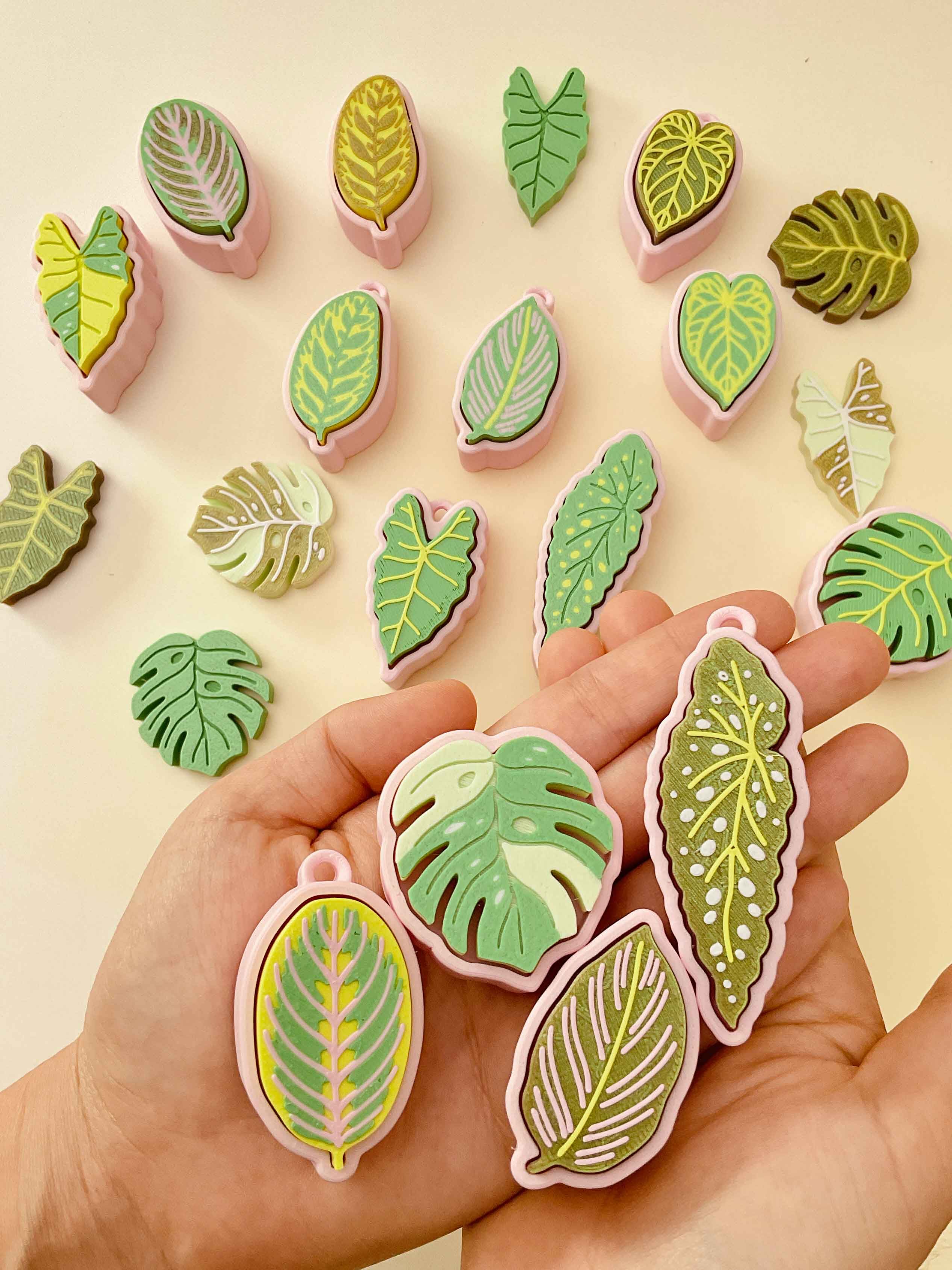Houseplant Leaf Clicker Keychain Fidget Toy Bundle 3d model
