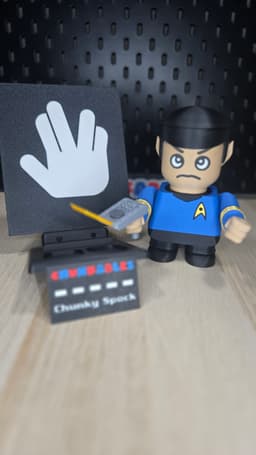 Chunky Spock Multicolor Nameplates and Backer 3d model