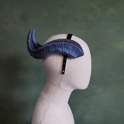 Kolsun | Large Wavy Horns 3d model