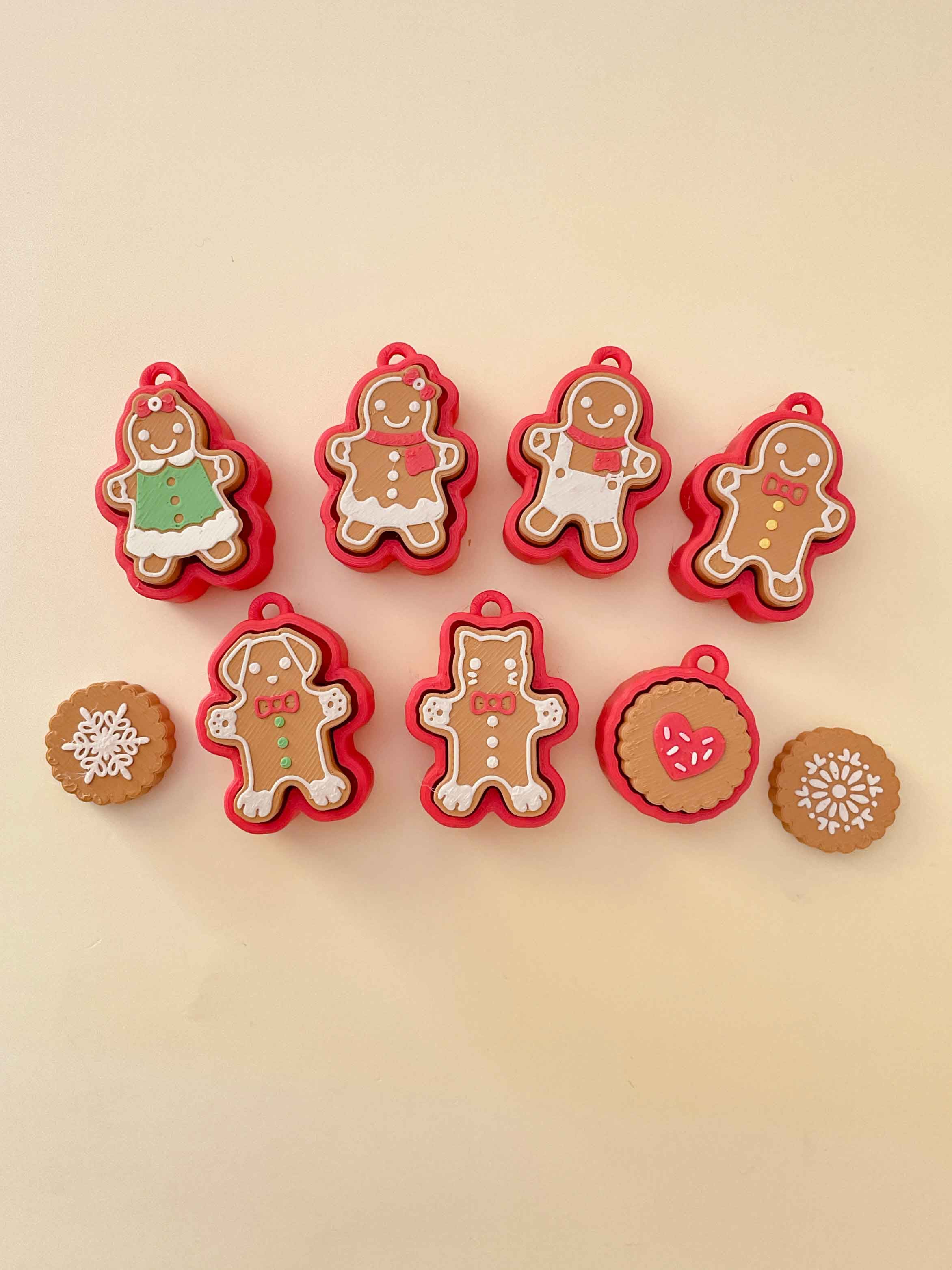 Christmas Gingerbread Cookie Family Clicker Keychain Fidget Toy Bundle 3d model