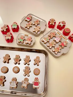 Christmas Gingerbread Cookie Family Clicker Keychain Fidget Toy Bundle 3d model