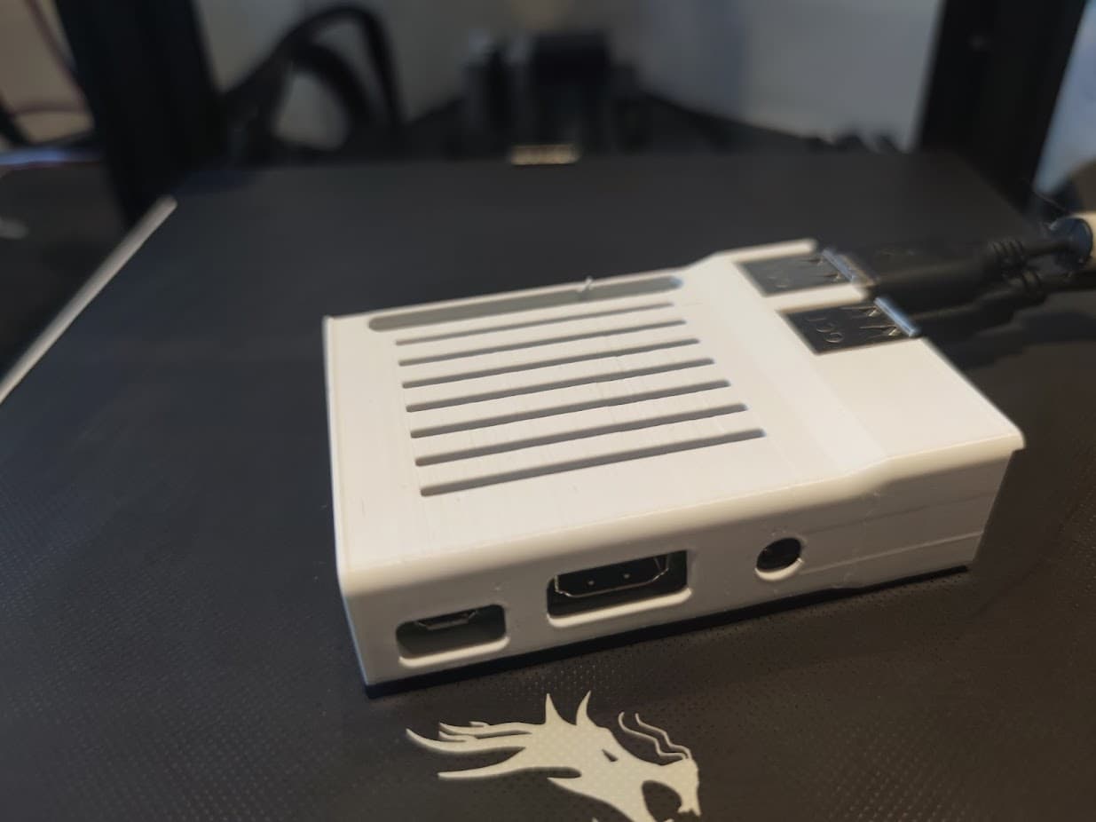 Boltless Raspberry Pi 3B+ case (3, 2 & B+ also fit) - More Cooling, Less Material Used, Printer Mounting Rail 3d model