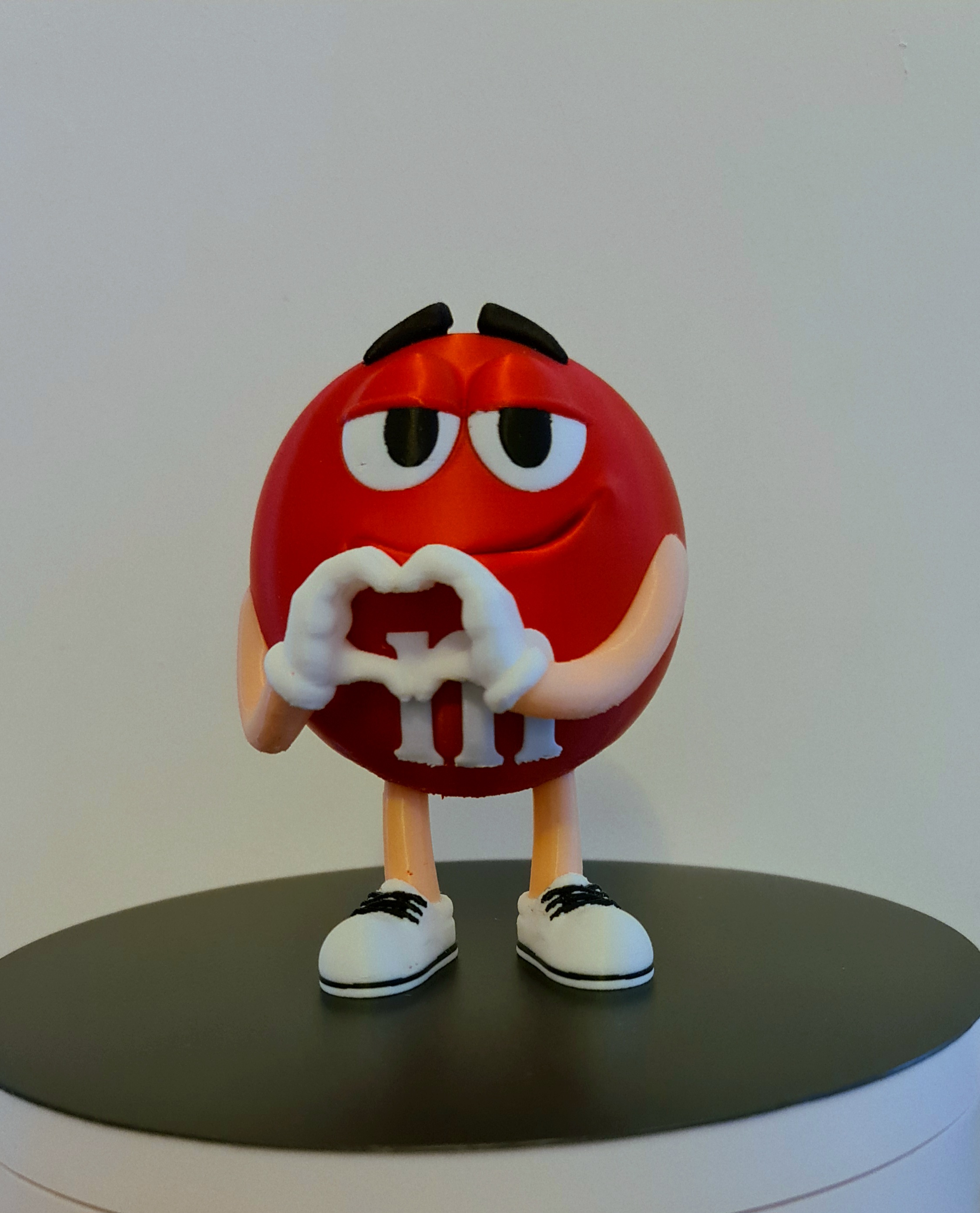 Red M&M -Spreading Love - incredible model printed with bambu lab x1 carbon 