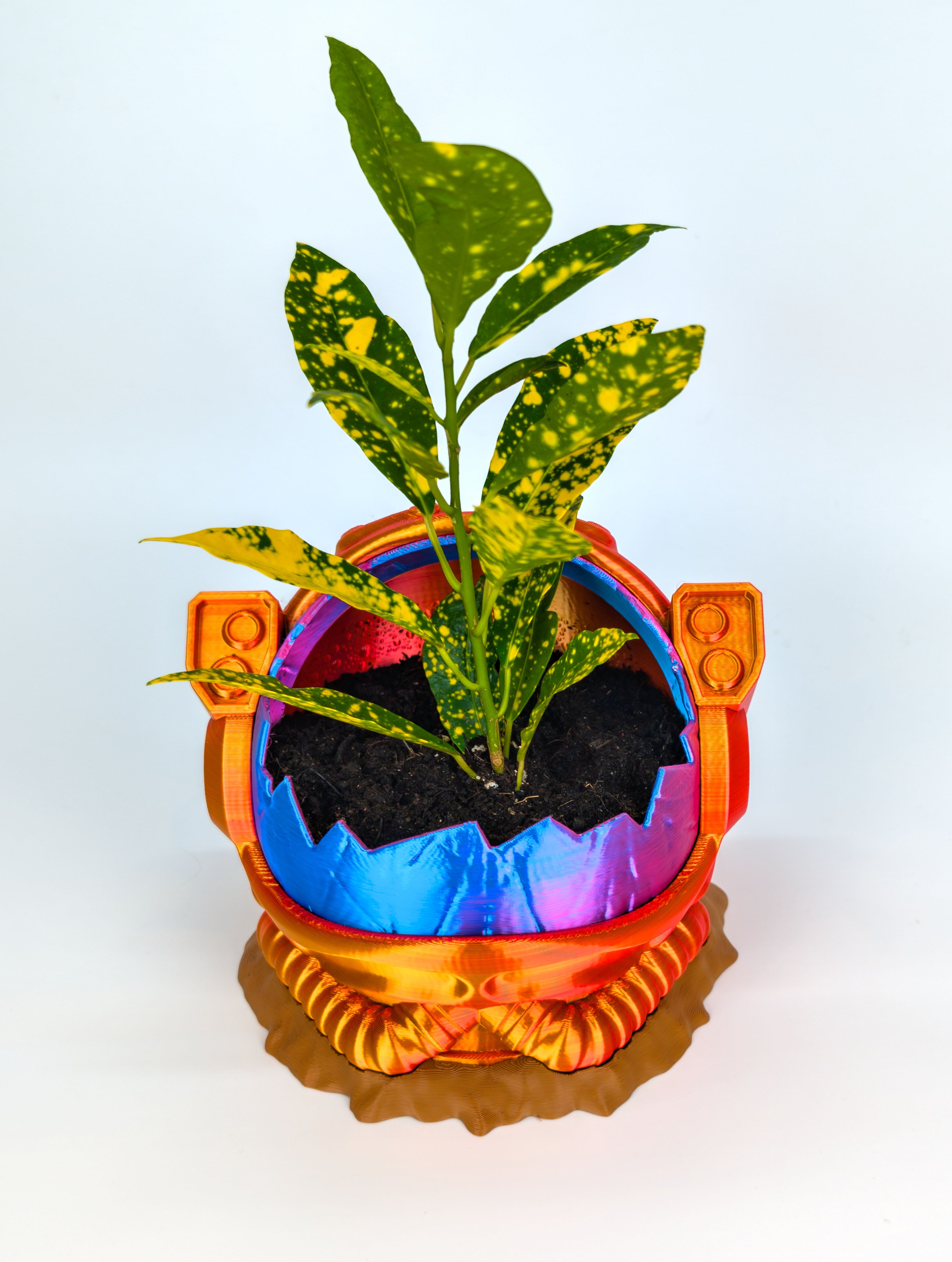 Astronaut Helmet: Planter 3d model