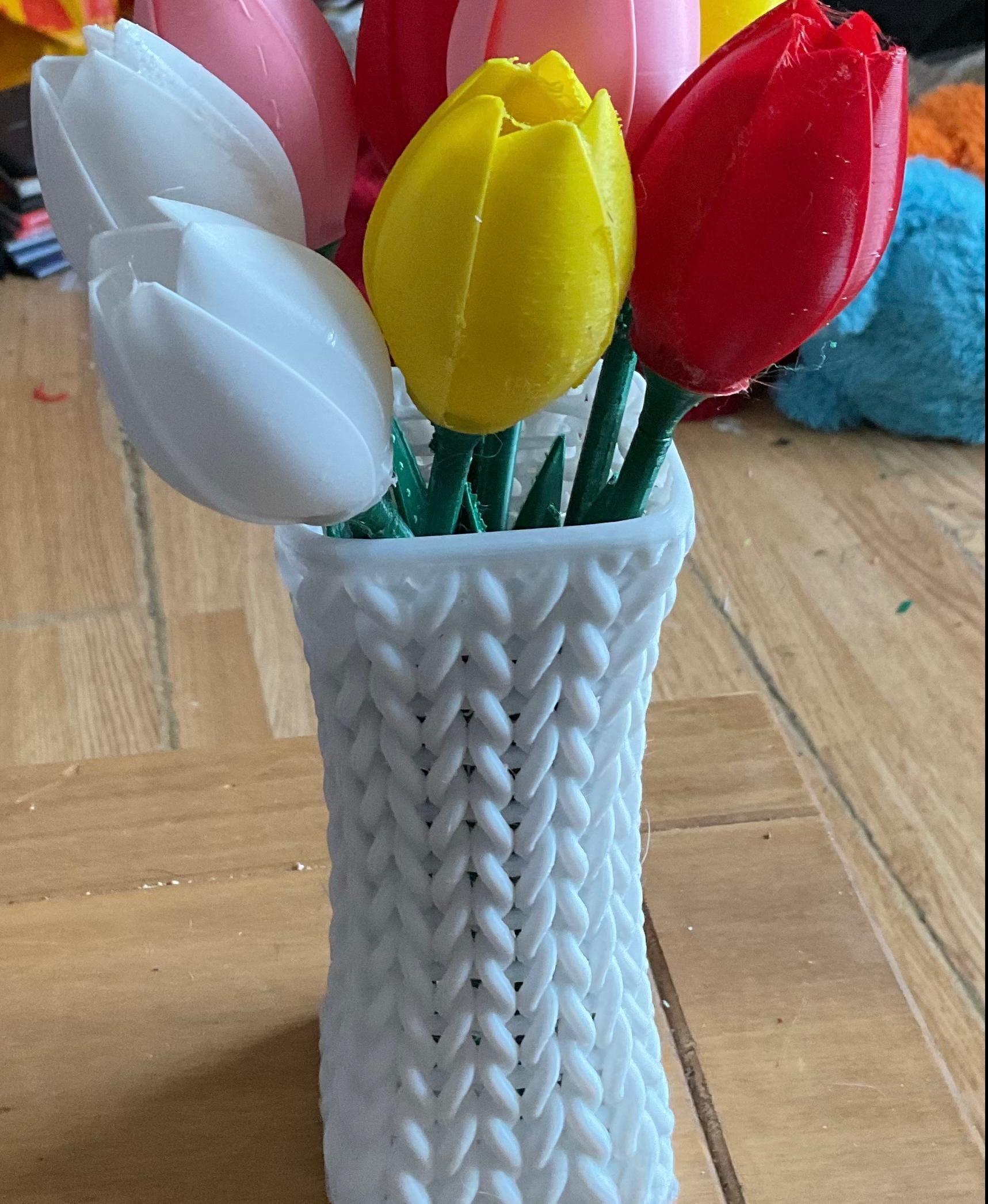 Square Knitted Vase 3d model