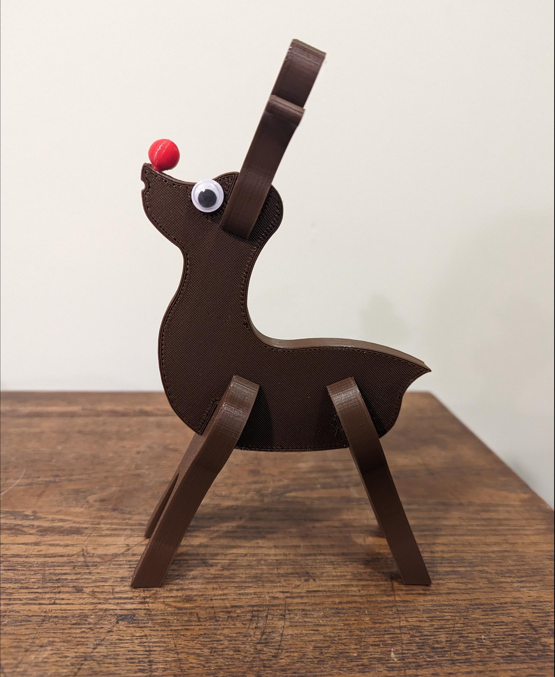 Reindeer Wood Cut Kit - @PrintedSolid Tree Brown
@GizmoDorks White
@prusament Lipstick Red

and googly eyes - 3d model
