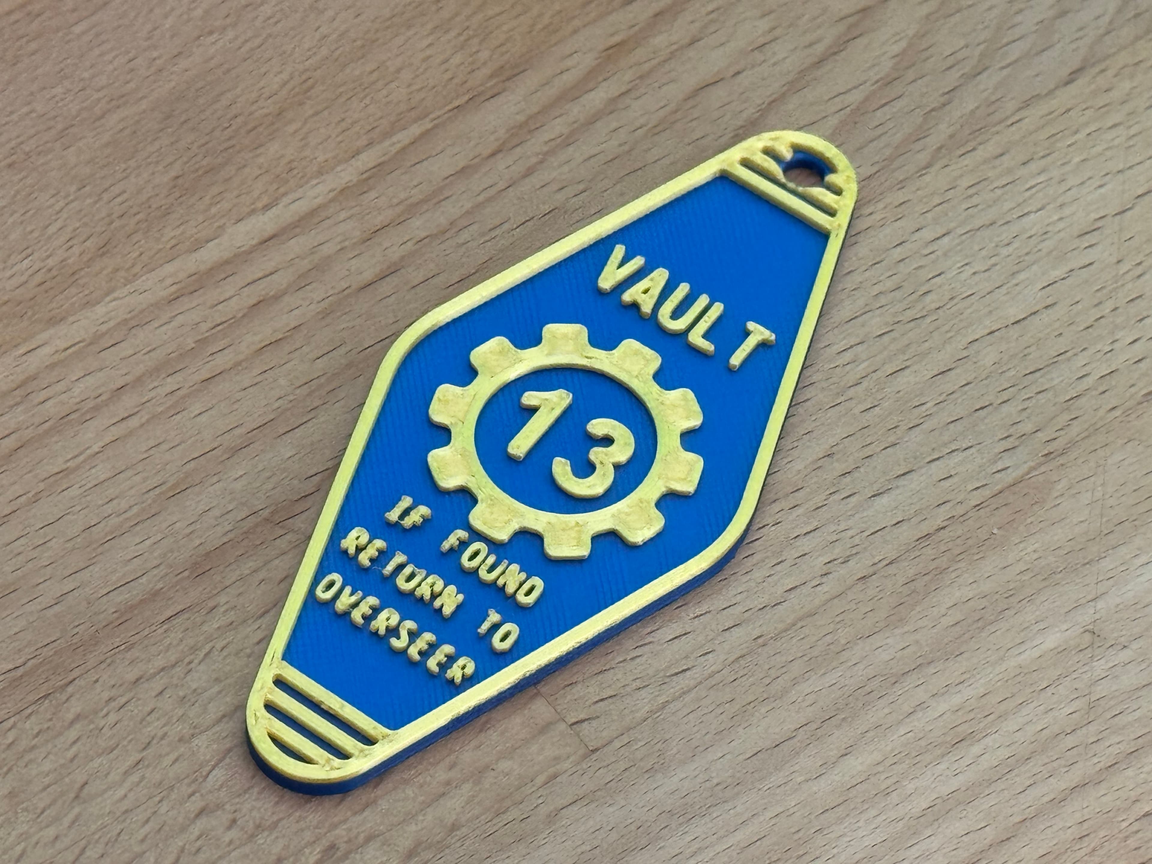 Looks great, even with a standard filament change for colouring the top layers.