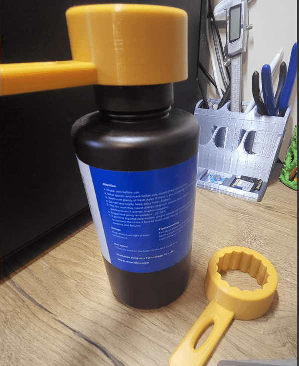 Universal Resin Bottle Safety Handle 3d model