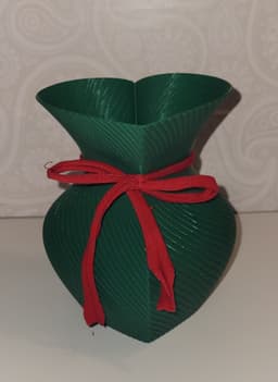 Heart Vase (s) 3d model