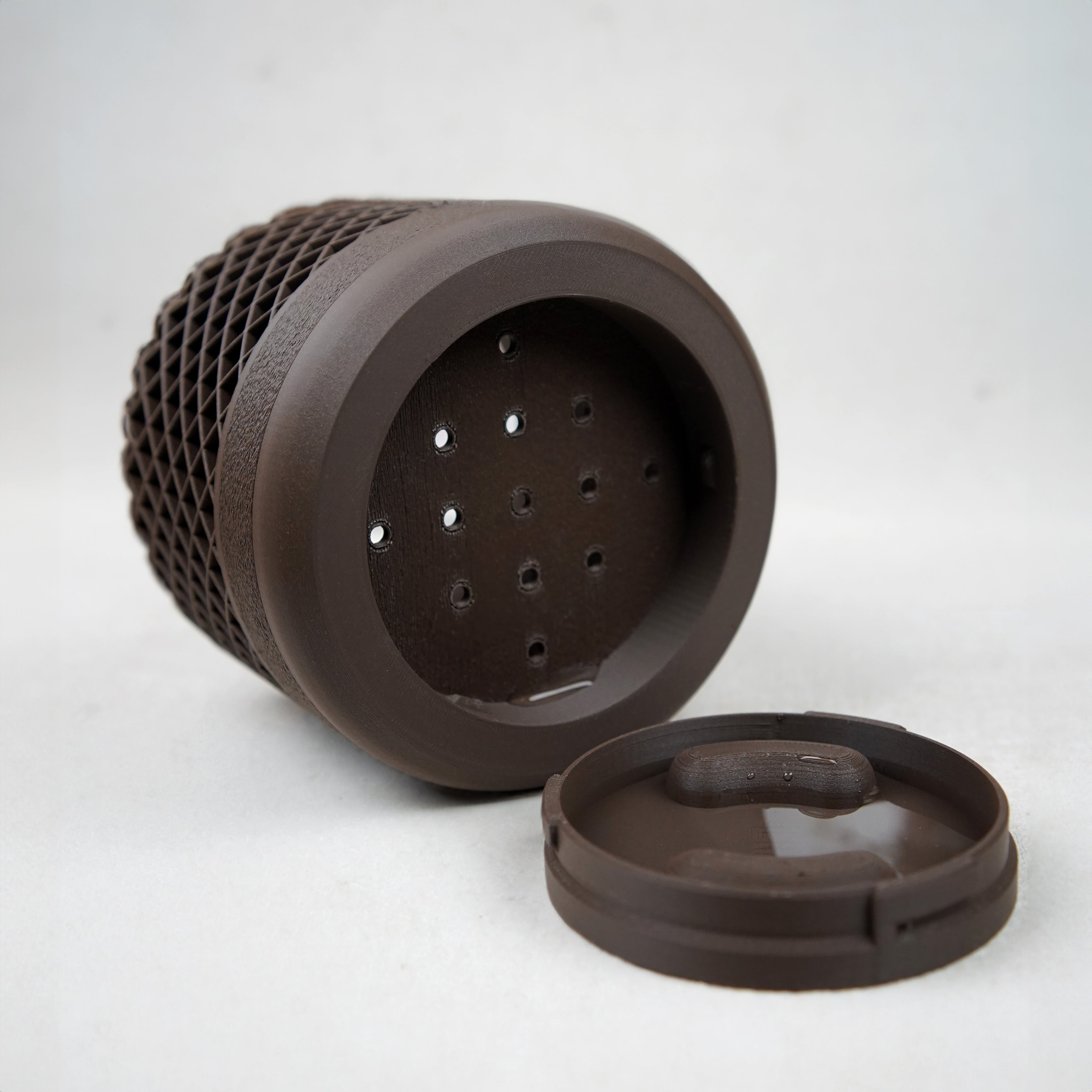 Lattice Planter w. hidden Driptray 3d model