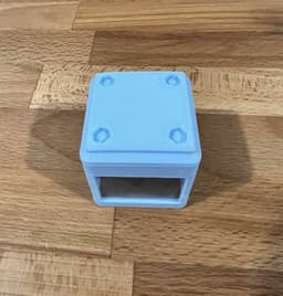 Modified Gridfinity Bin with glass 3d model
