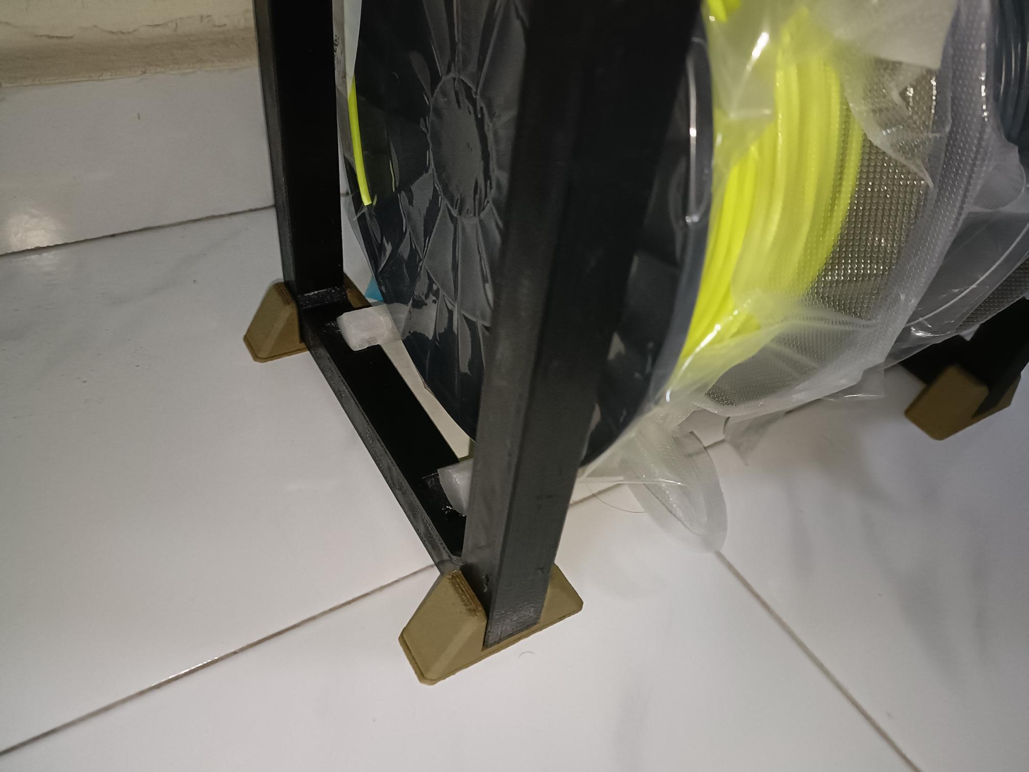 Modular Spool Rack -Remixed! with feet for better stability 3d model