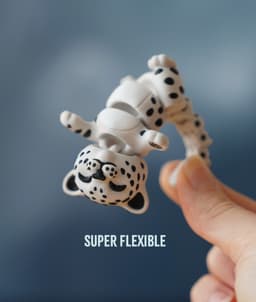 Luna the Flexi Snow Leopard - Magnetic Hand-Holding Companion 3d model